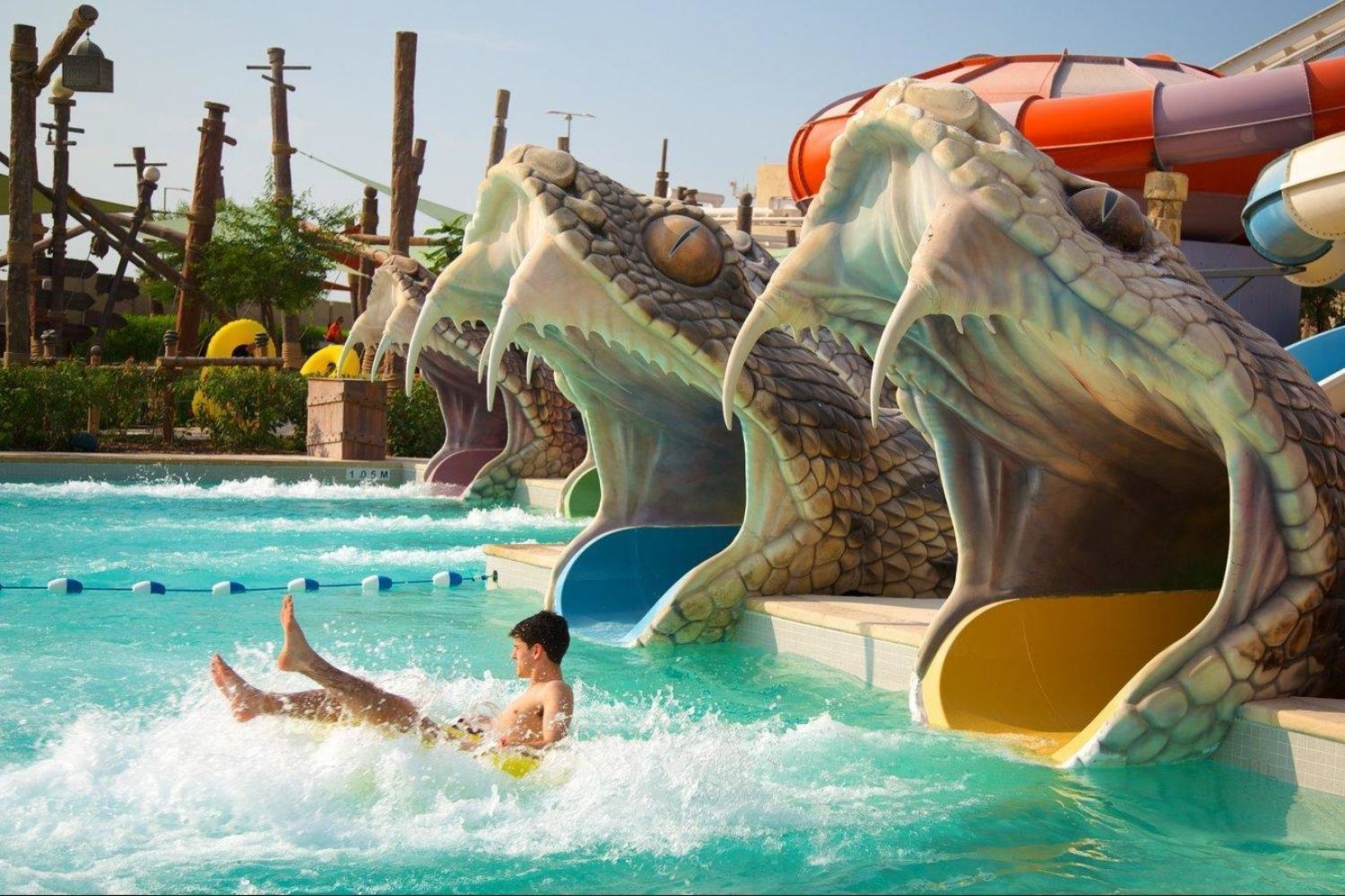 Abu Dhabi: Yas Water World Park | Tripsomnia 