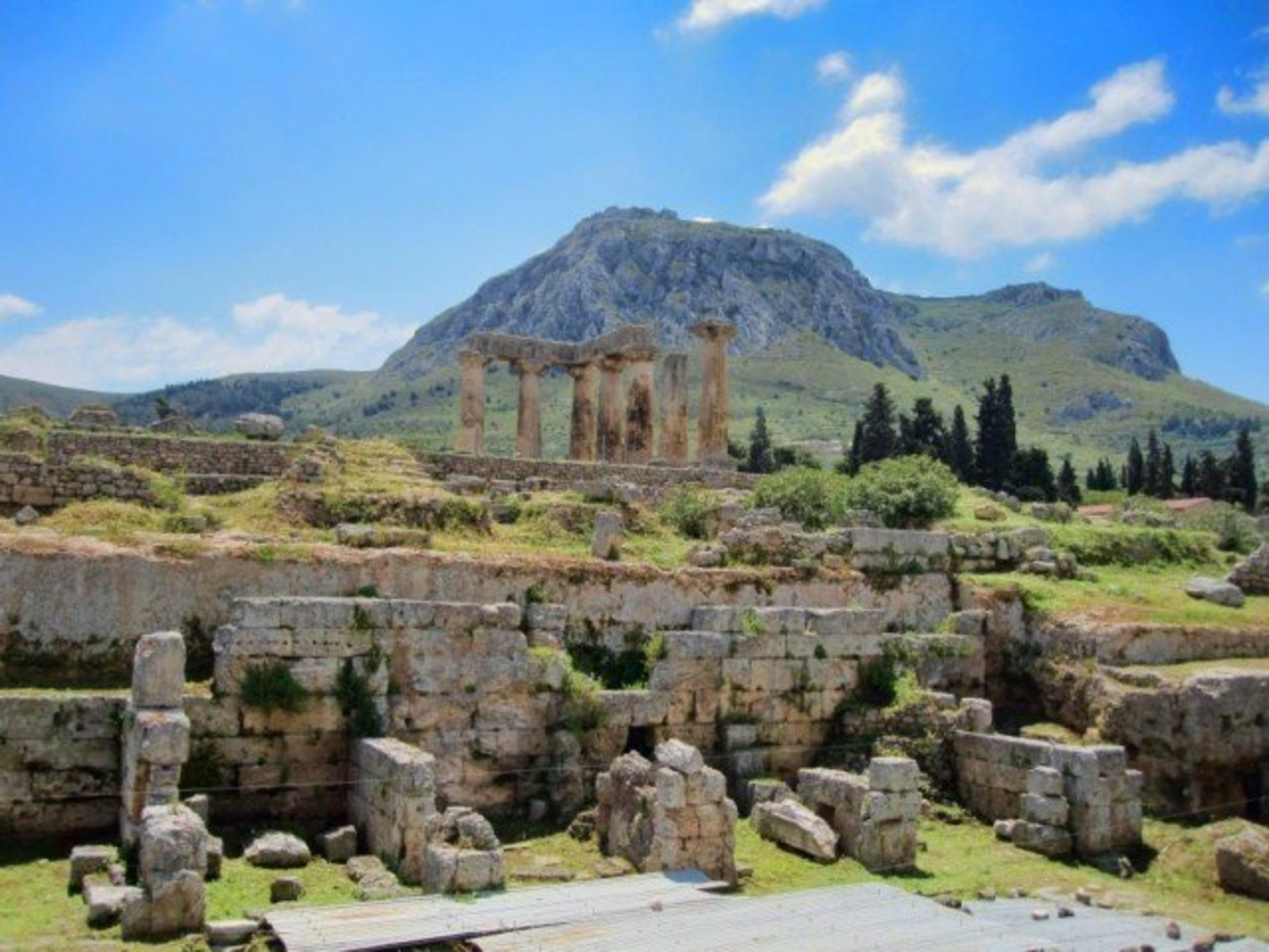 Город спарта расположен в. Коринф Греция. Коринф древняя Греция. Спарта город в Греции. Лакедемон Греция.